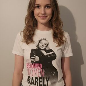 White T-Shirt Featuring Marilyn Monroe